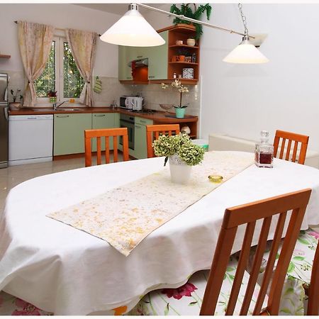 Apartments Ruza Primosten Bagian luar foto