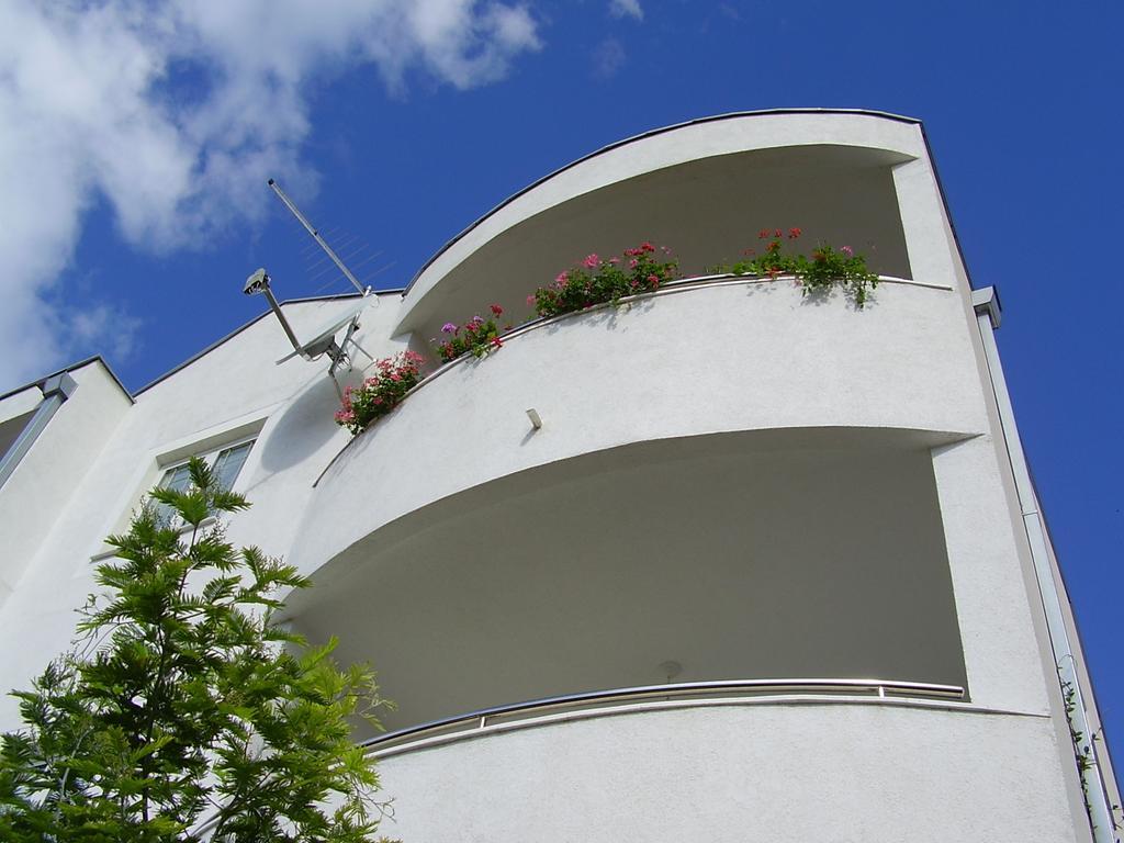Apartments Ruza Primosten Ruang foto