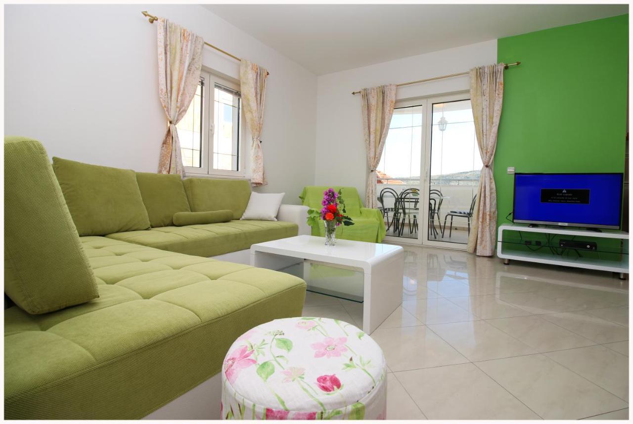 Apartments Ruza Primosten Bagian luar foto