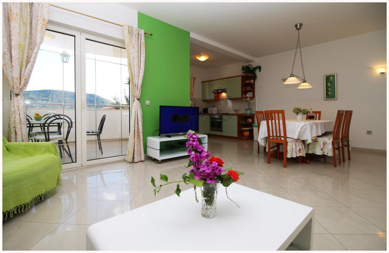 Apartments Ruza Primosten Bagian luar foto