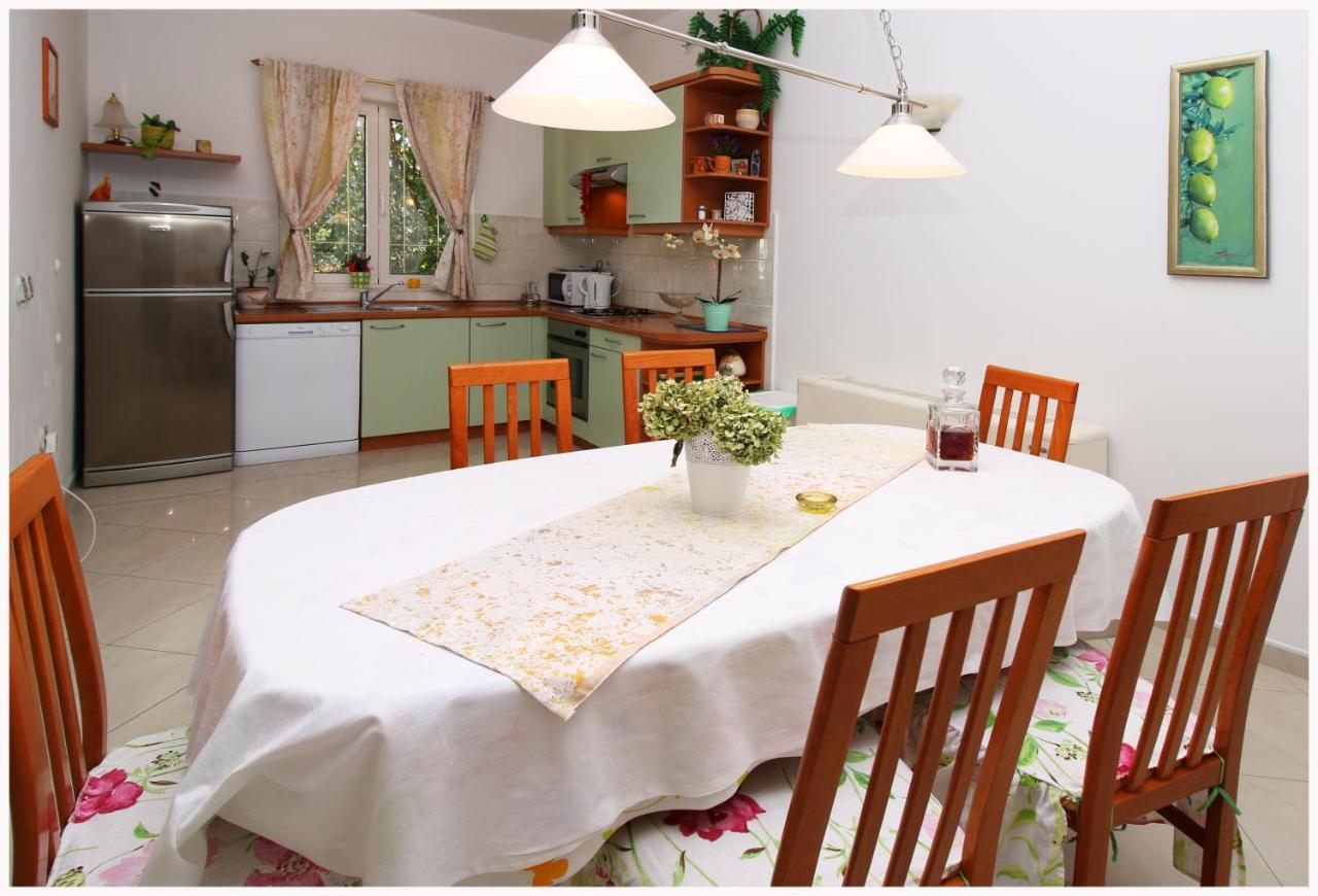 Apartments Ruza Primosten Bagian luar foto